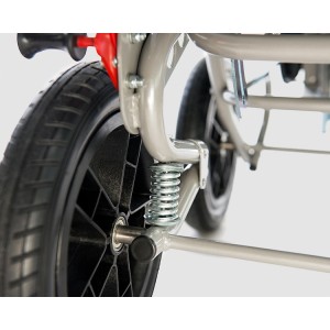 Большие колеса с амортизаторами обеспечивают комфорт