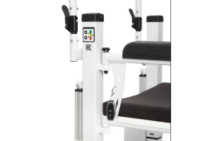 Встроенный и дистанционный пульты управления