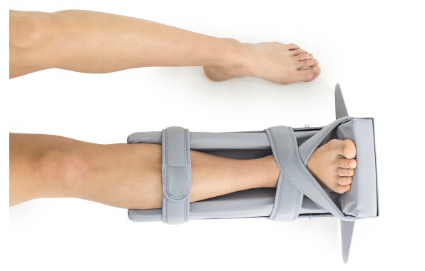 2) Ортез с чехлом