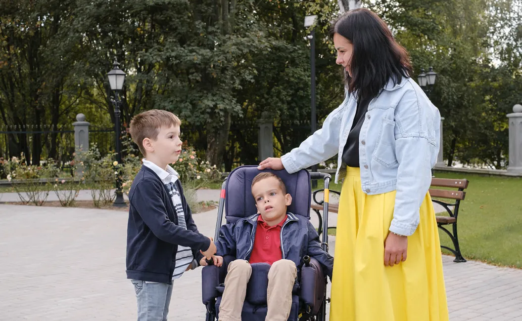 Пенсии и пособия для детей с ДЦП: что положено по закону