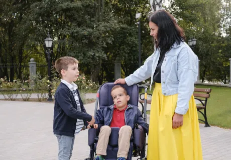 Пенсии и пособия для детей с ДЦП: что положено по закону